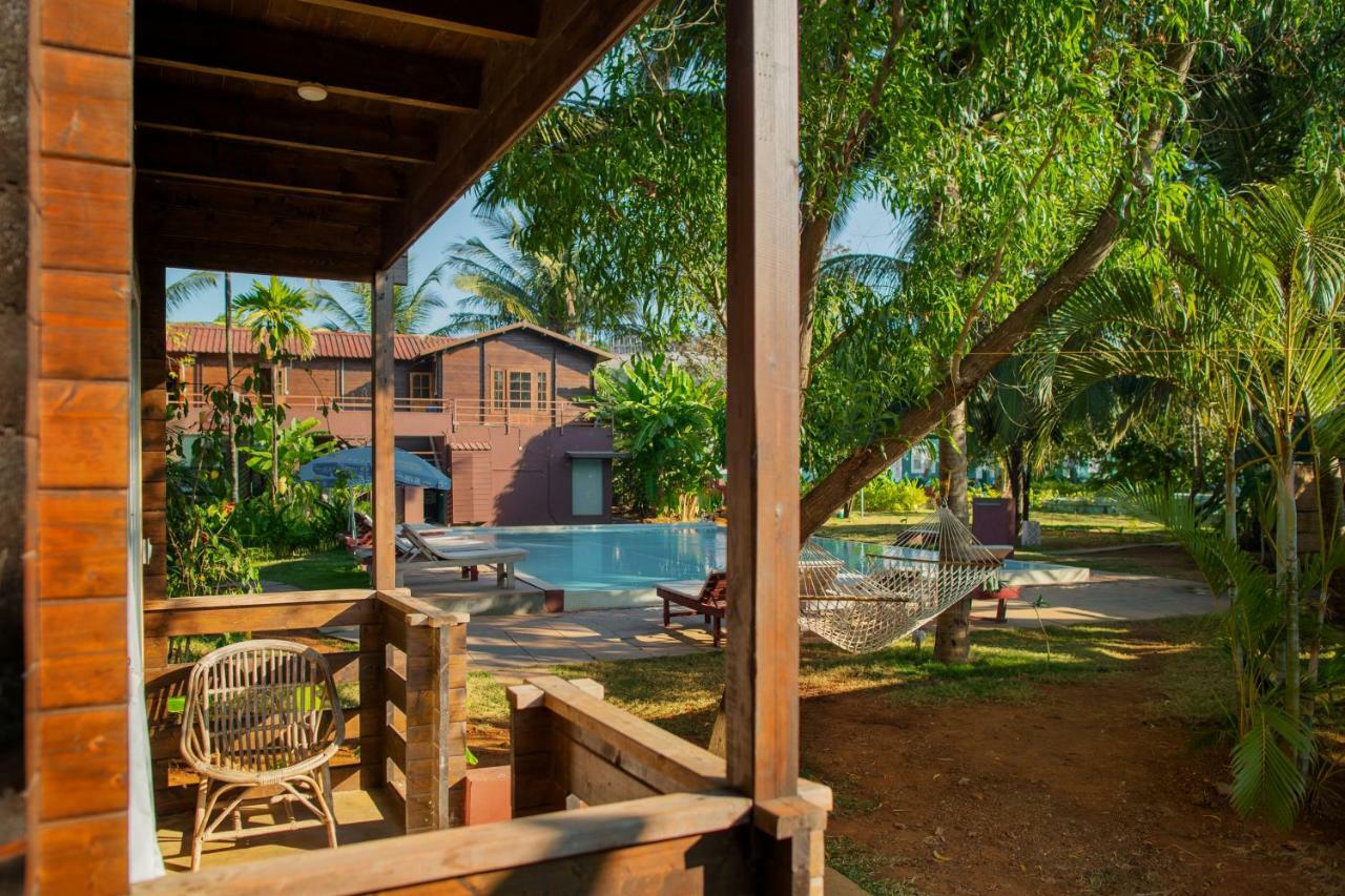 Aquatica Resorts & Spa Morjim Exteriör bild
